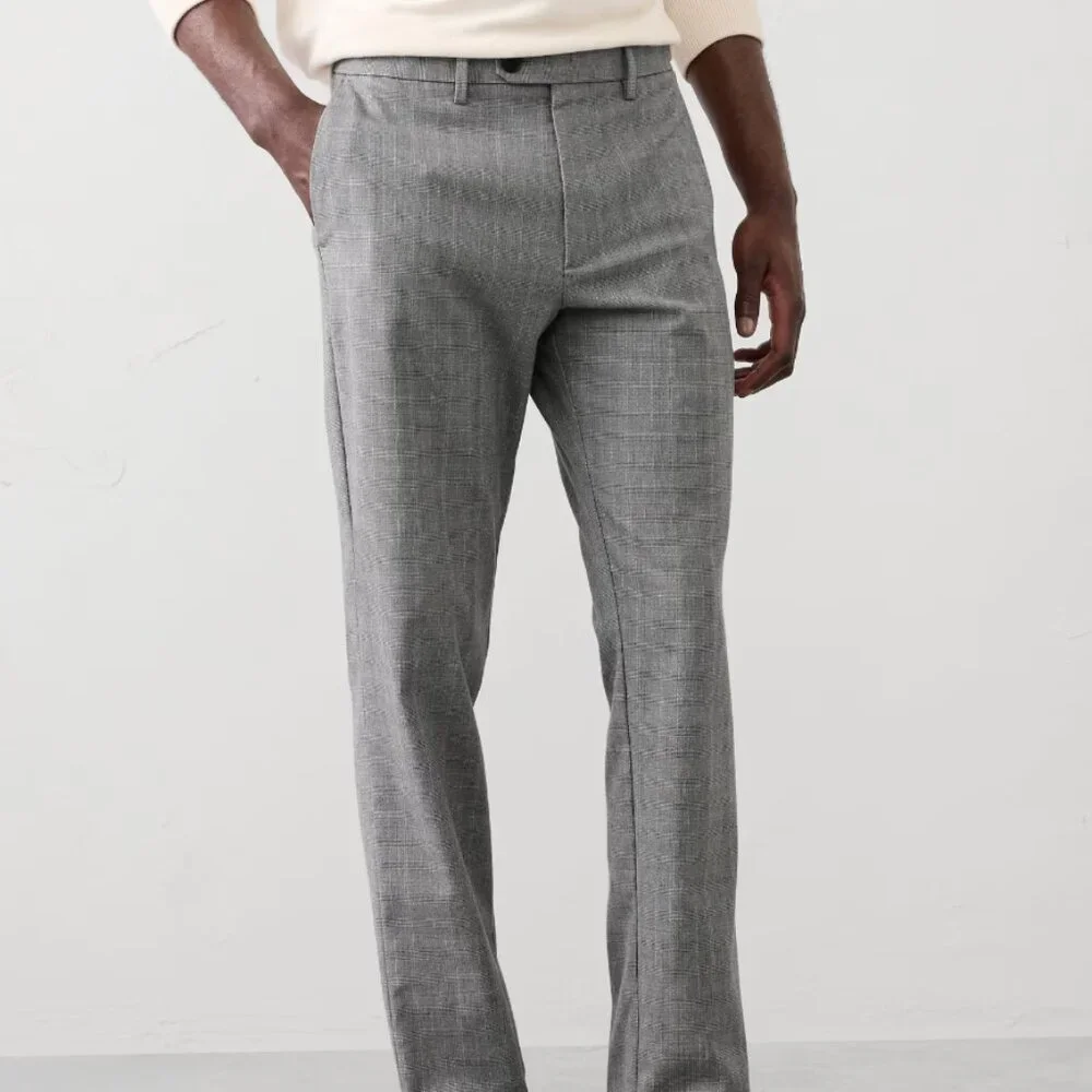 Banana Republic Slim-Fit Tapered Pant, Grey Glen Plaid, 30Wx30L, EUC